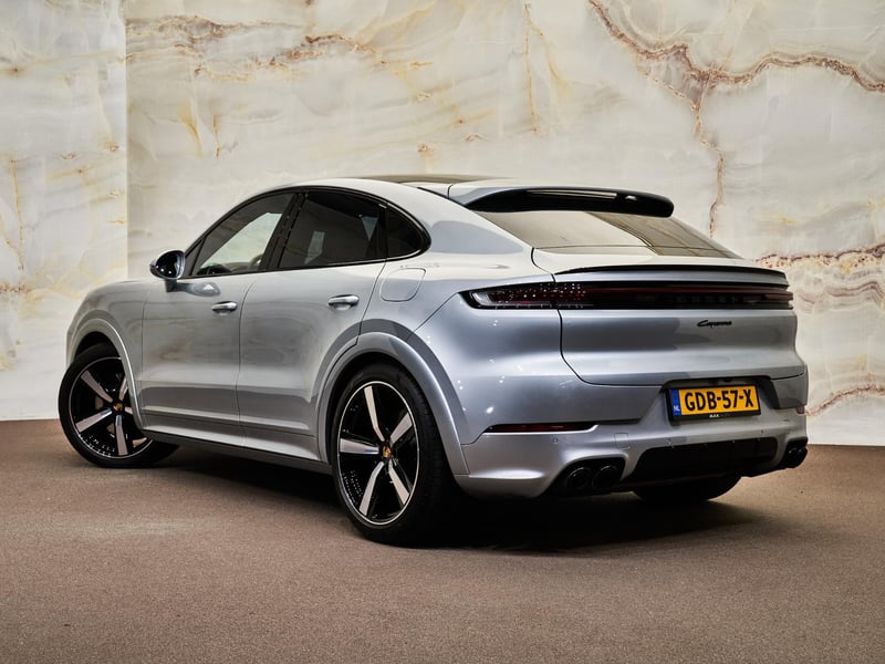 Porsche Cayenne - 3