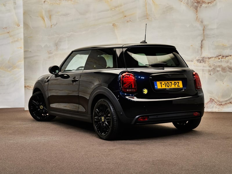 MINI Electric - 3
