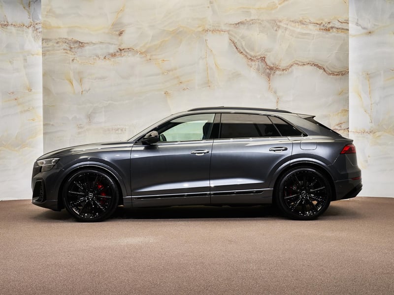 Audi Q8 - 2