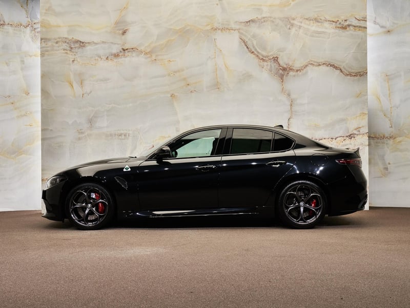 Alfa Romeo Giulia - 2