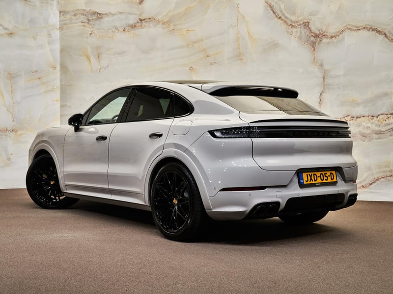 Porsche Cayenne - 3