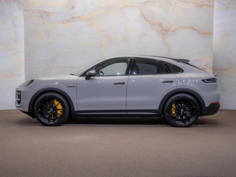 Porsche Cayenne - 2