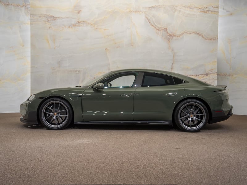 Porsche Taycan - 2