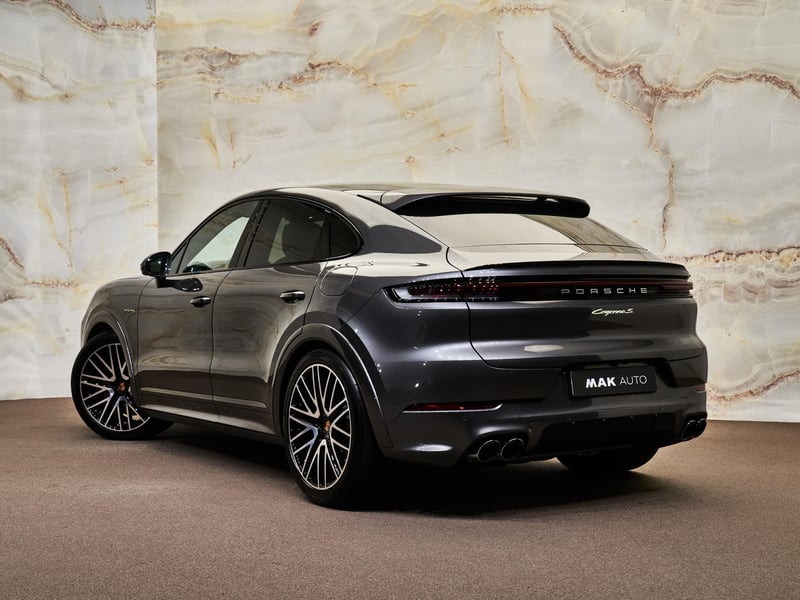 Porsche Cayenne - 3