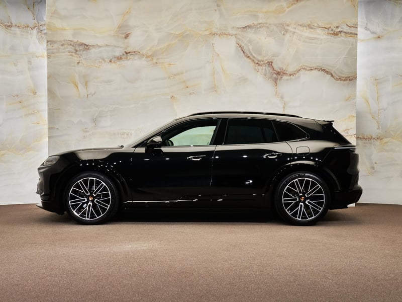 Porsche Cayenne - 2