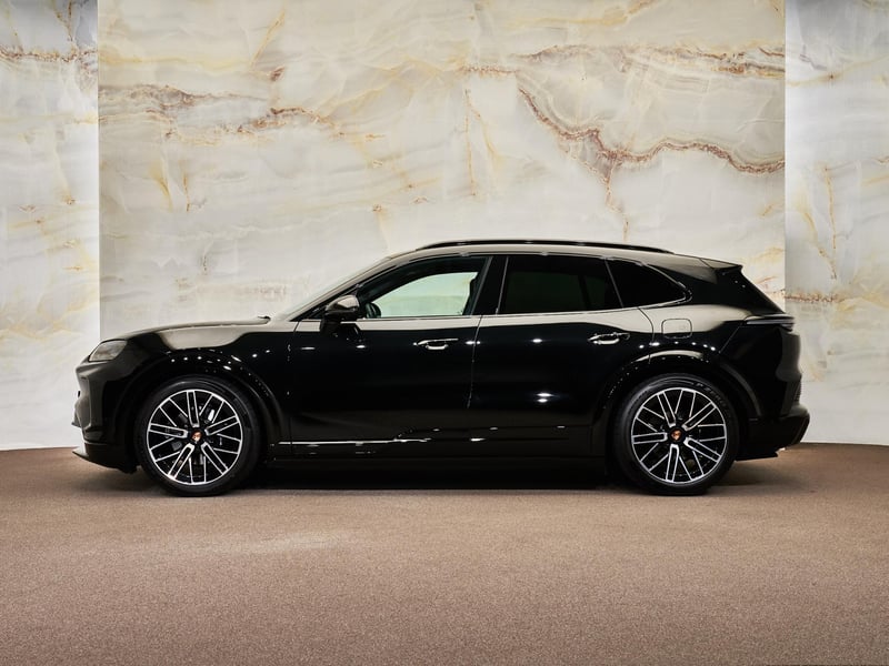 Porsche Cayenne - 2