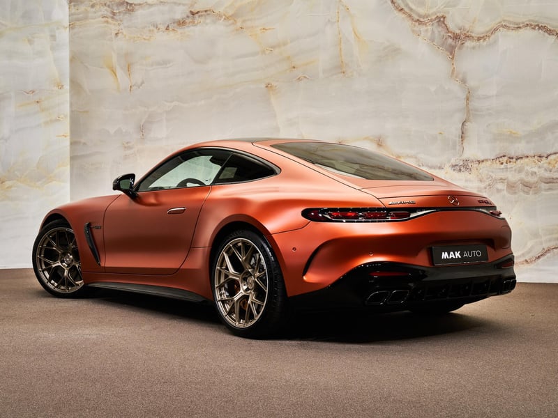 Mercedes-Benz AMG GT - 3