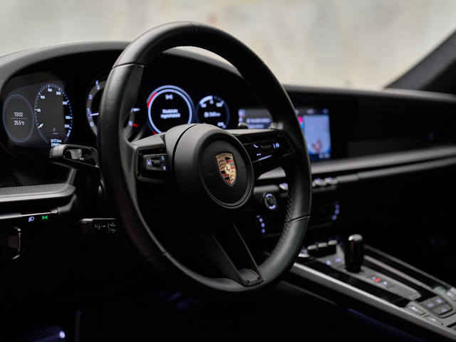 Porsche 911 - 24