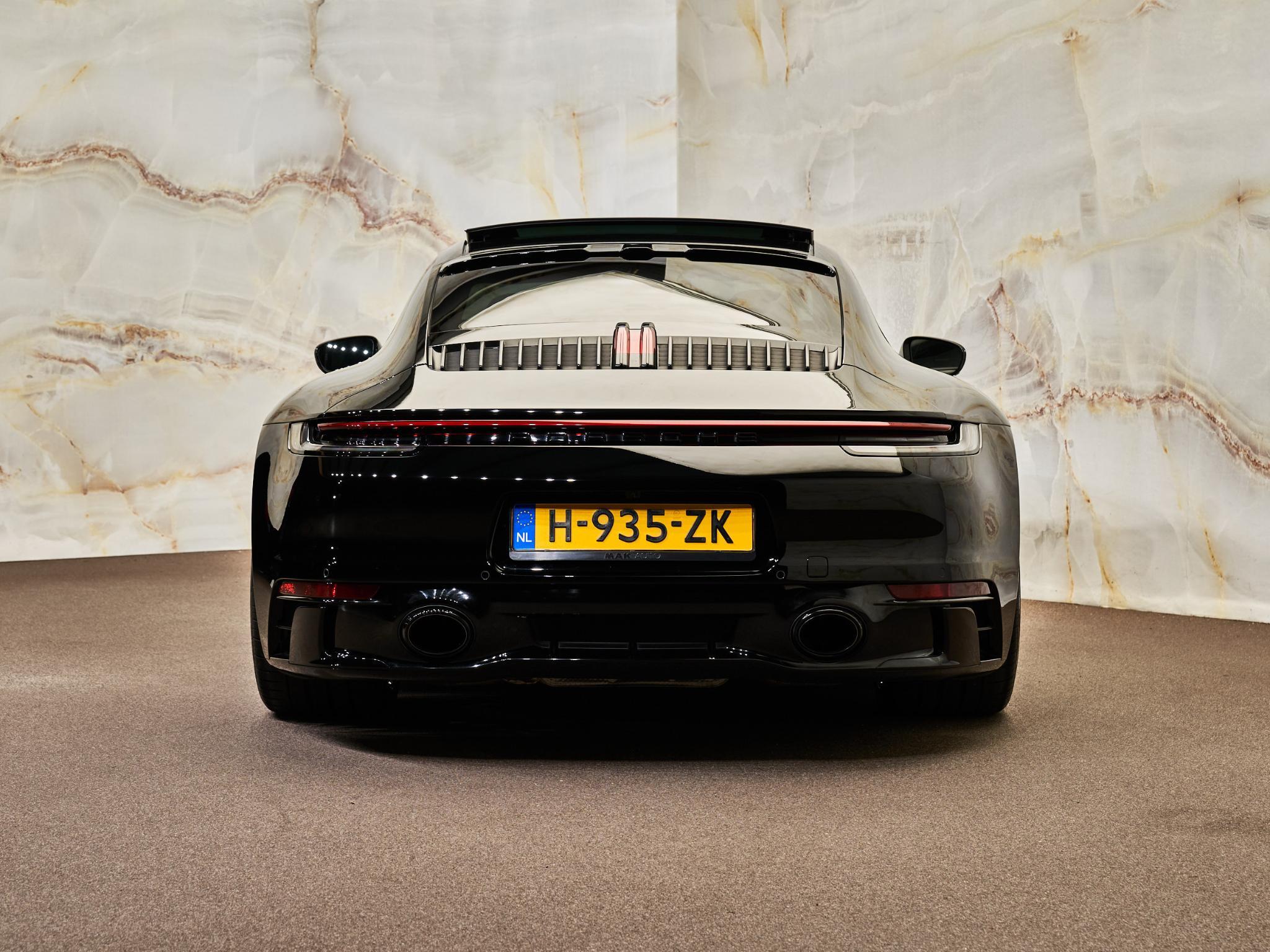 Porsche 911 - 35
