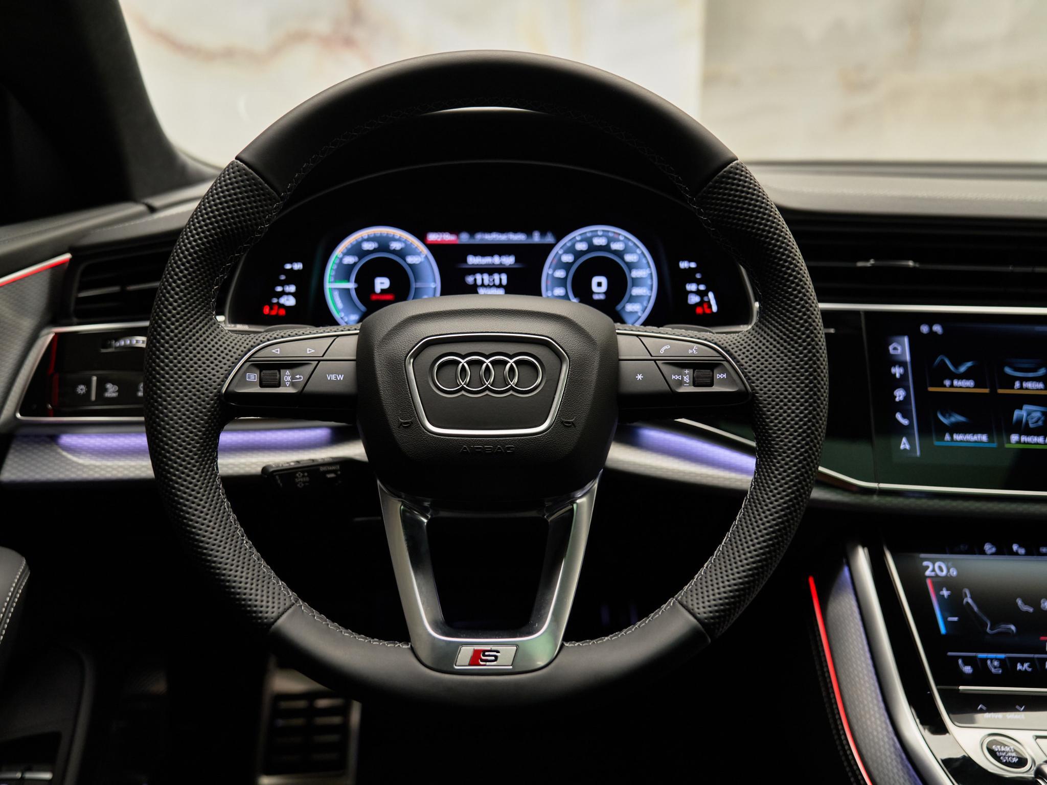 Audi Q8 - 18