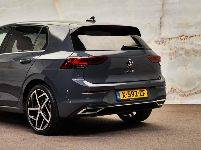 Volkswagen Golf - 5