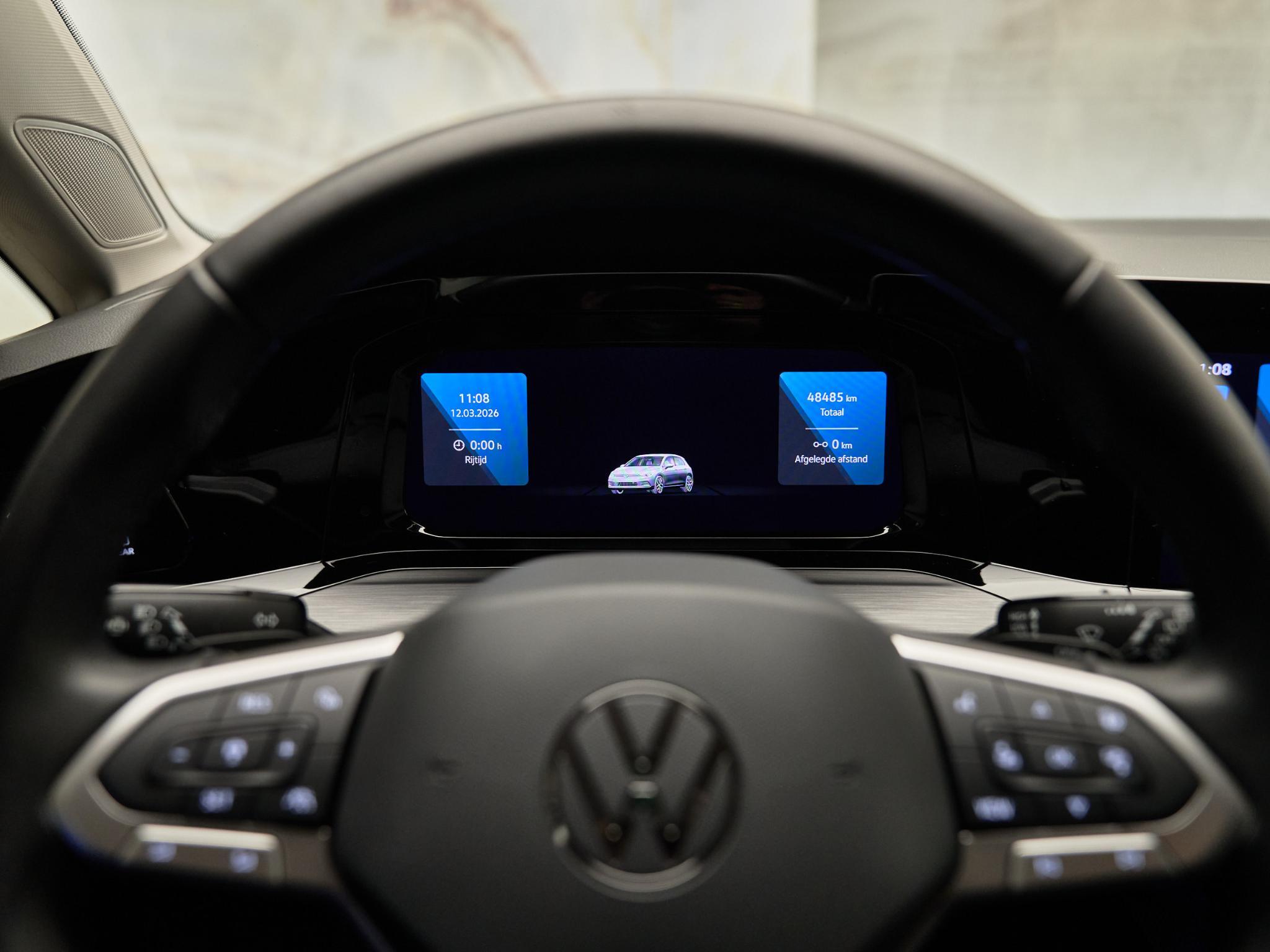 Volkswagen Golf - 13