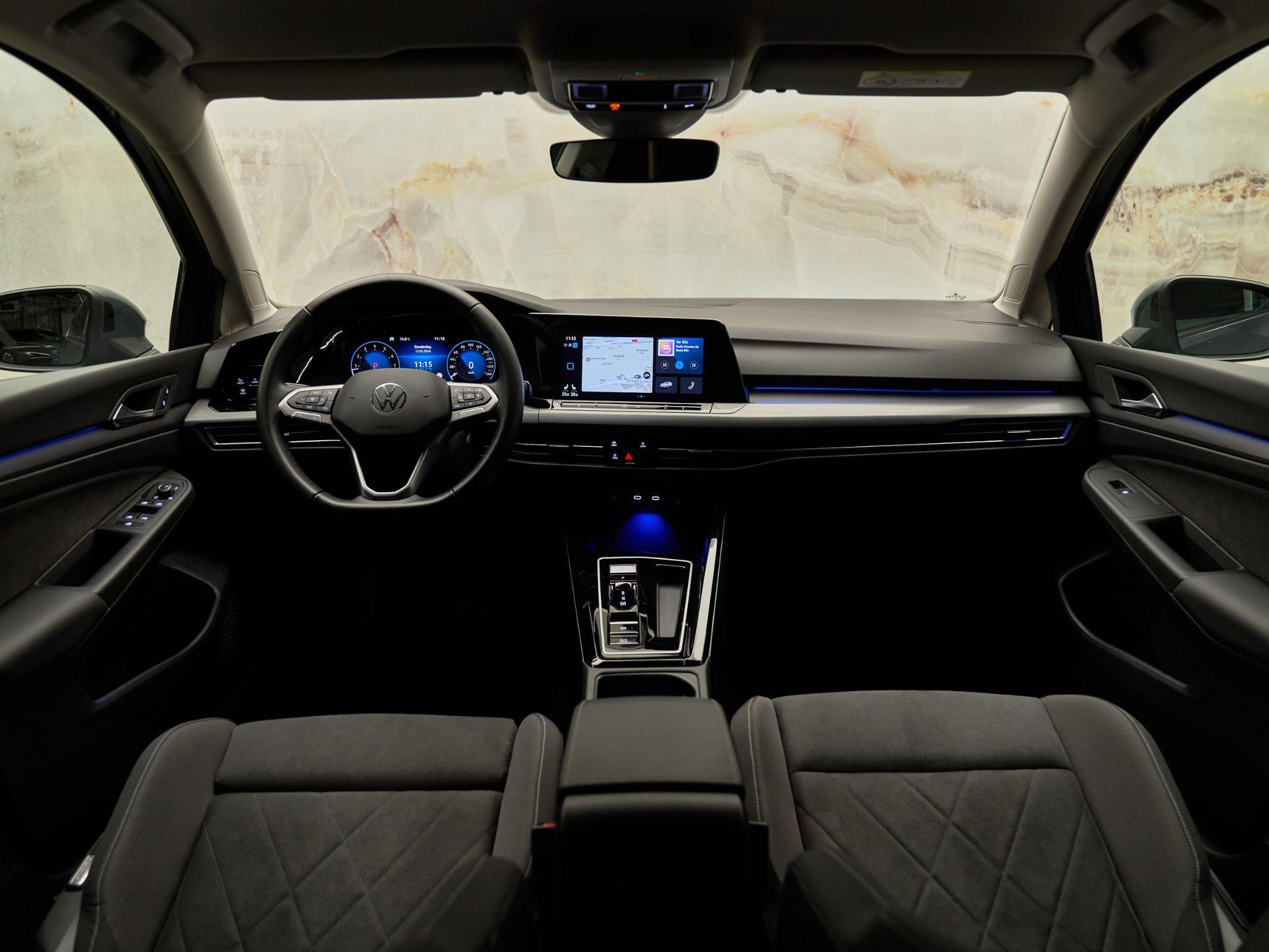 Volkswagen Golf - 25