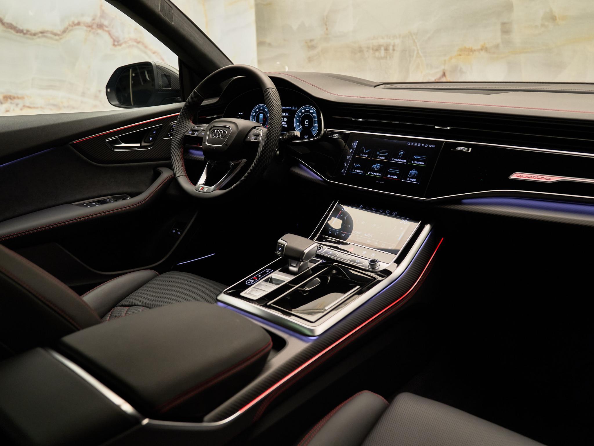 Audi Q8 - 10