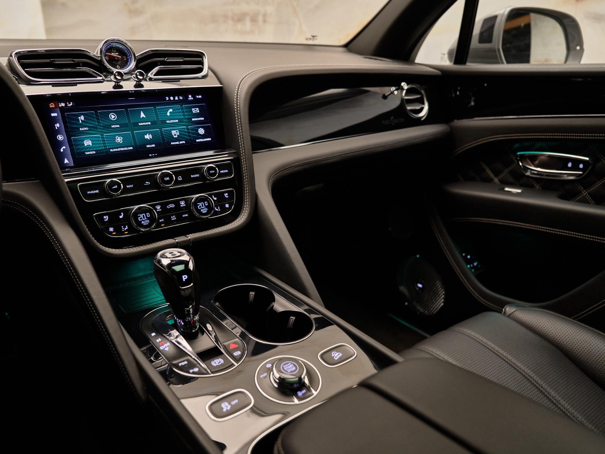 Bentley Bentayga - 22