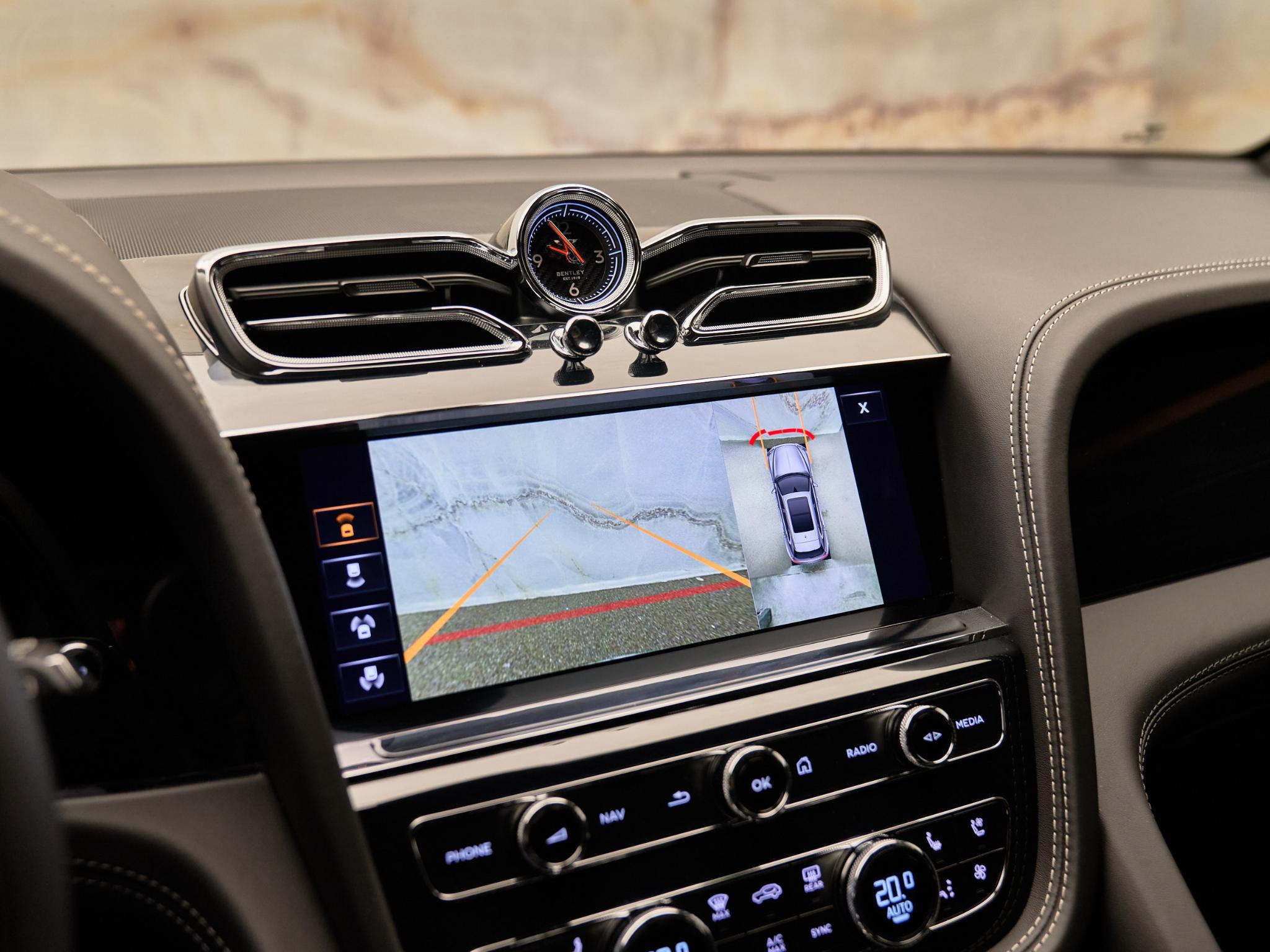 Bentley Bentayga - 16