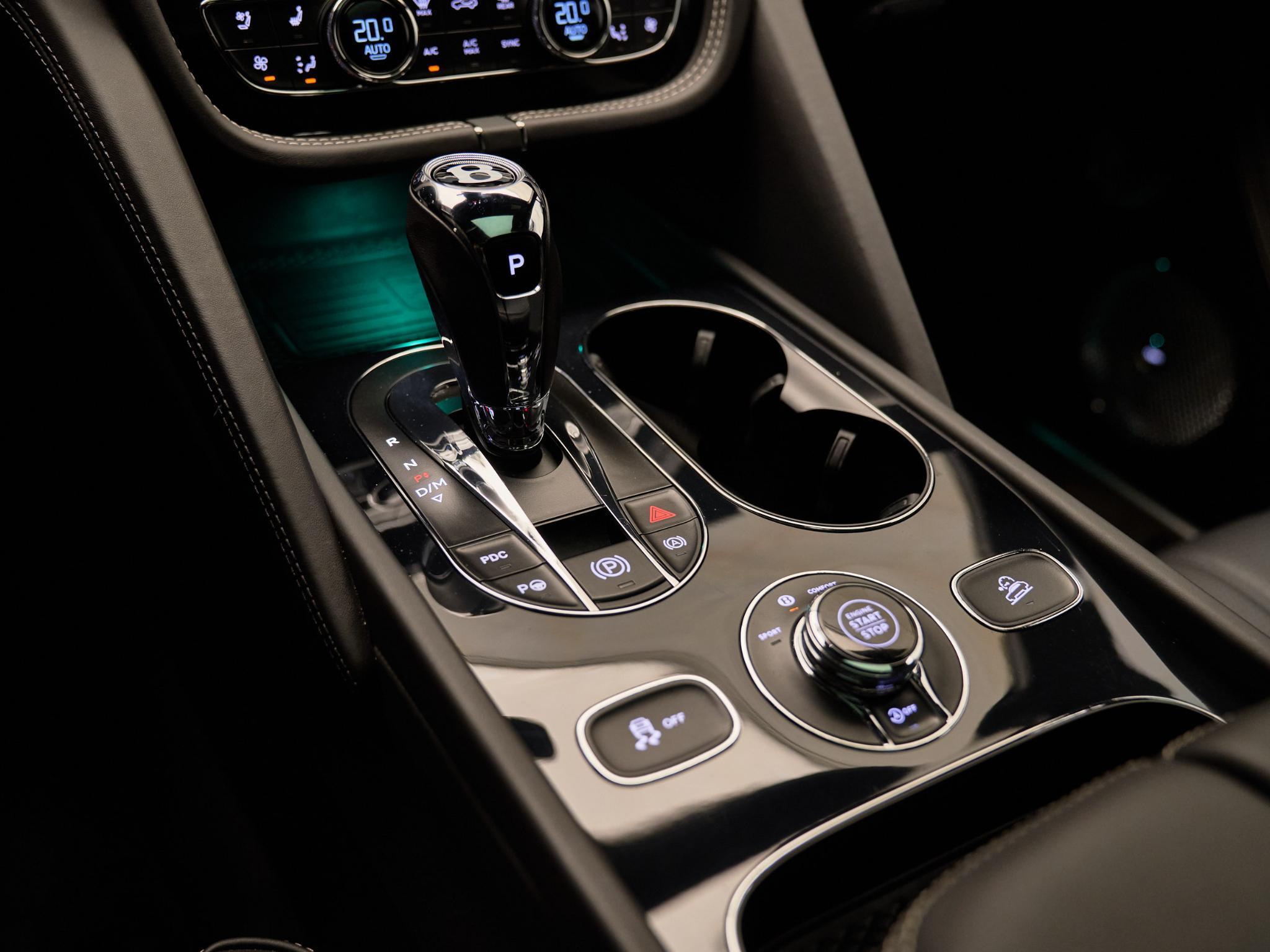 Bentley Bentayga - 23