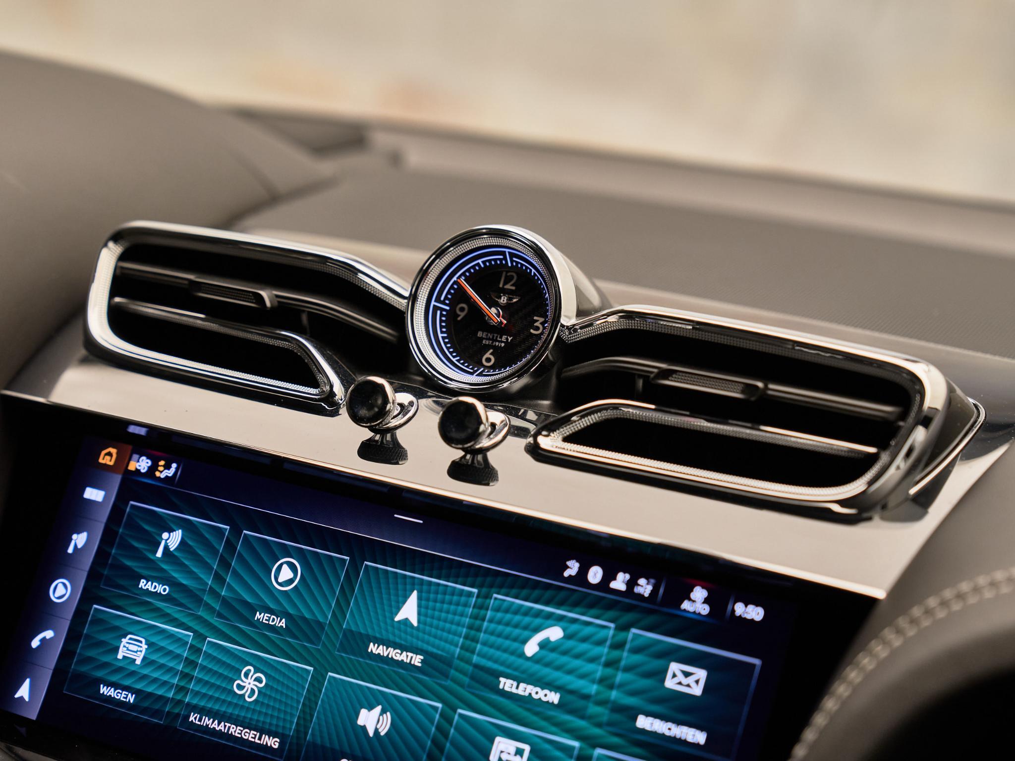 Bentley Bentayga - 18