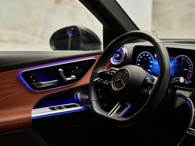 Mercedes-Benz GLC - 21