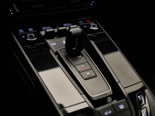 Porsche 911 - 22