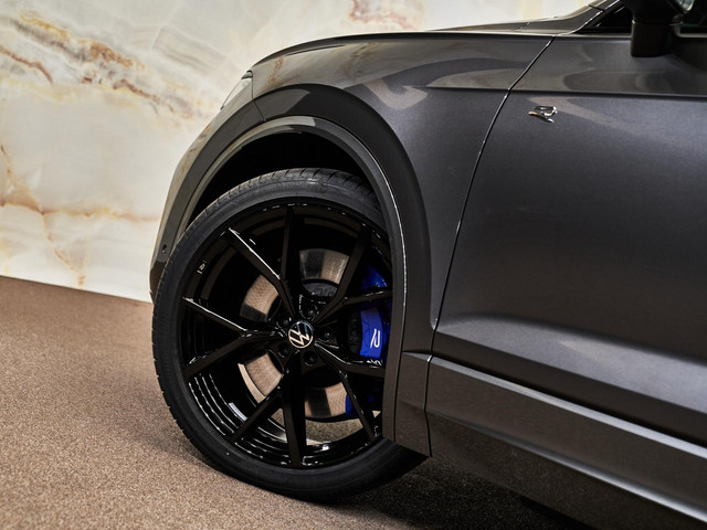 Volkswagen Touareg - 31