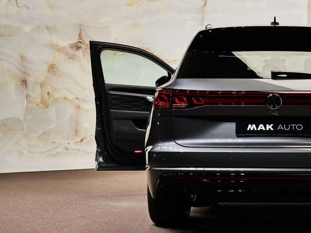 Volkswagen Touareg - 32