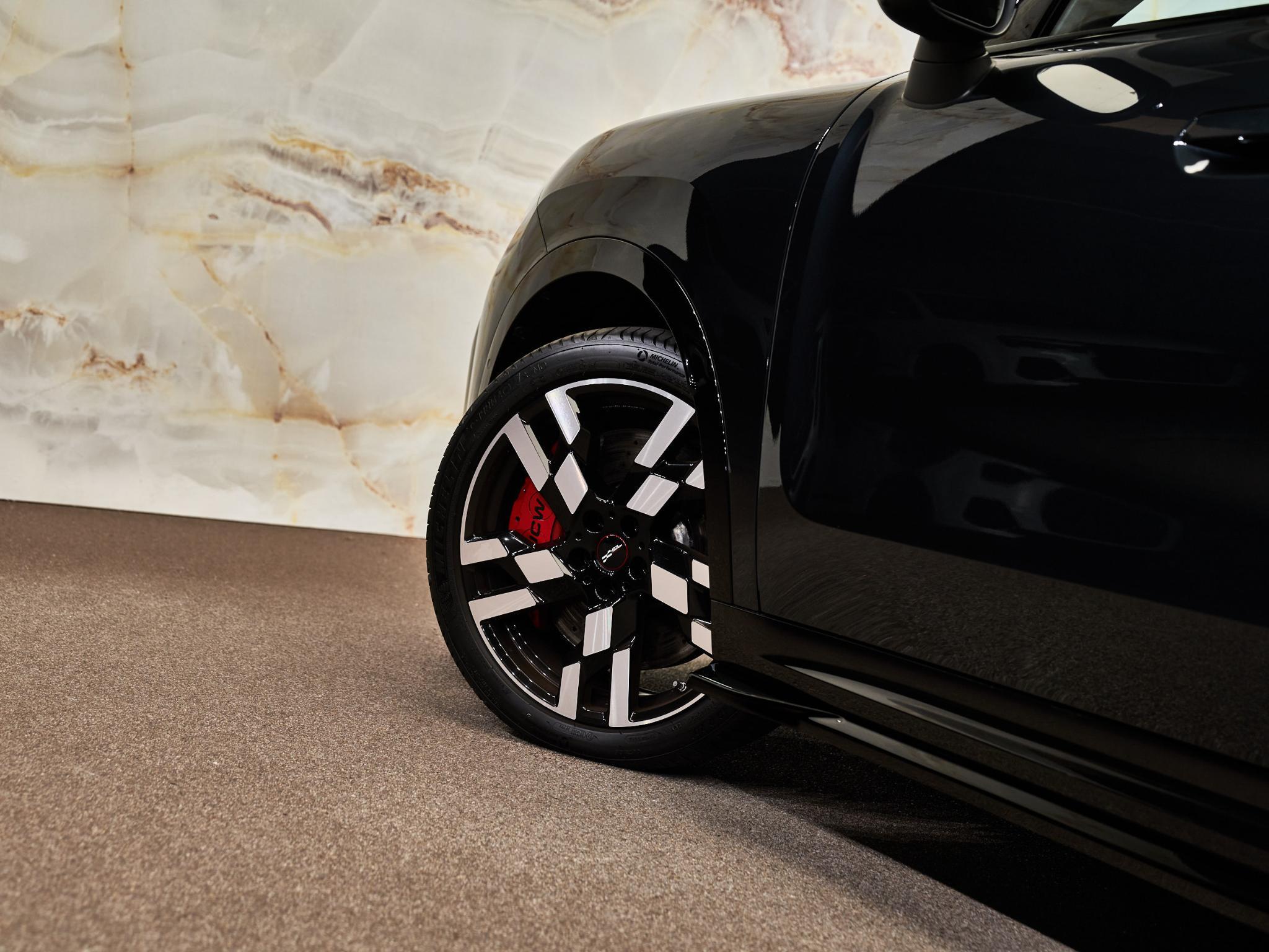 MINI Countryman - 25