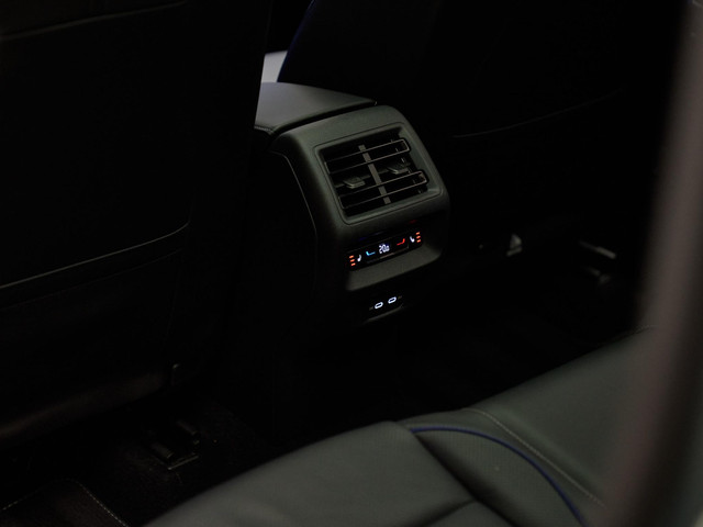 Volkswagen Tiguan - 26