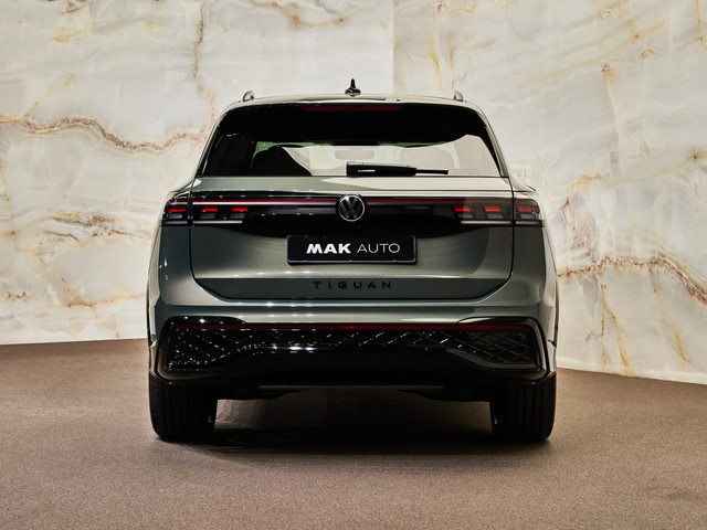 Volkswagen Tiguan - 33
