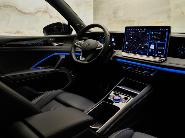 Volkswagen Tiguan - 8