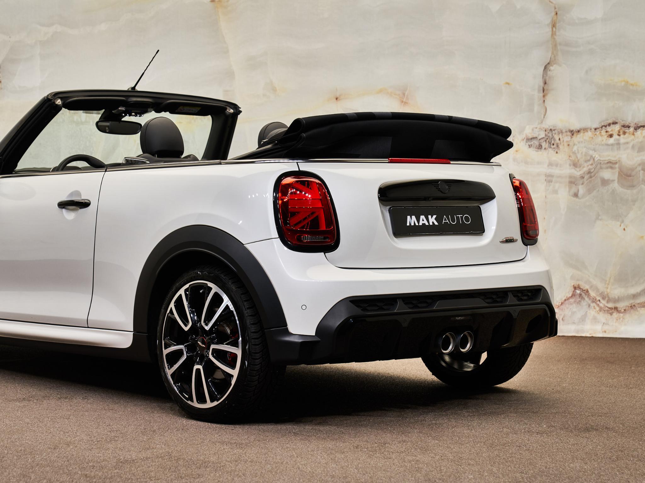 MINI Cooper Cabrio - 5
