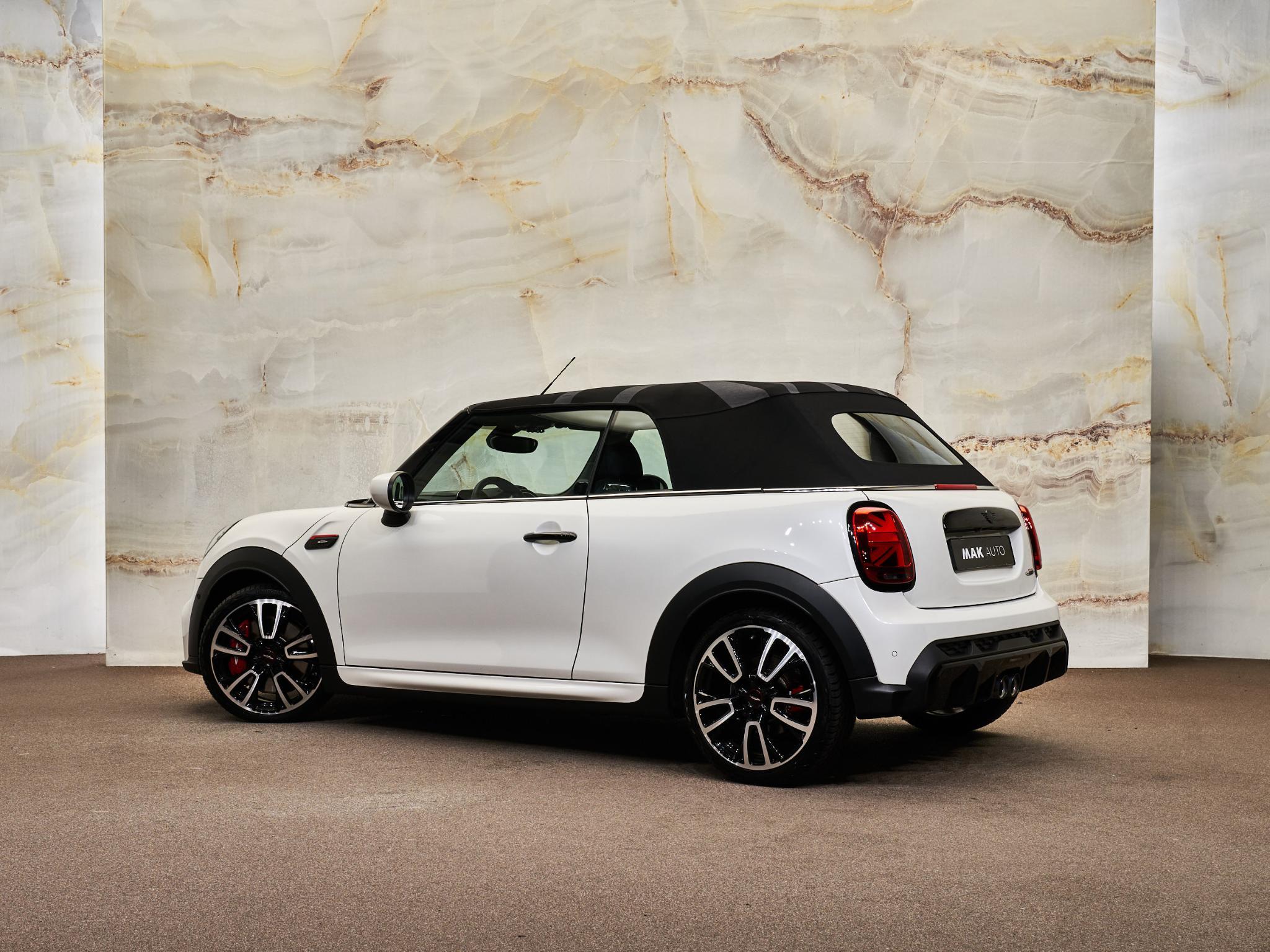MINI Cooper Cabrio - 28