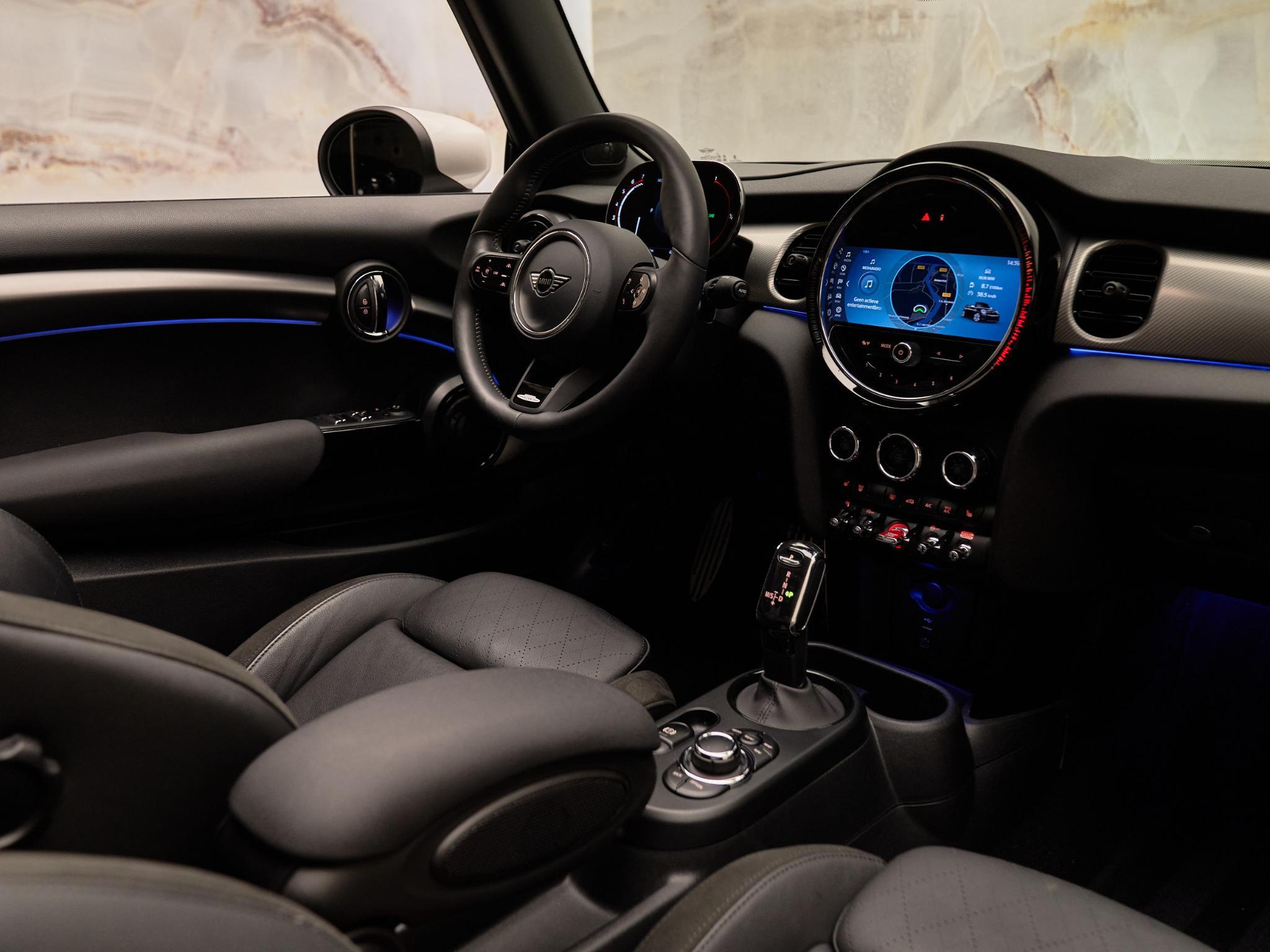 MINI Cooper Cabrio - 8