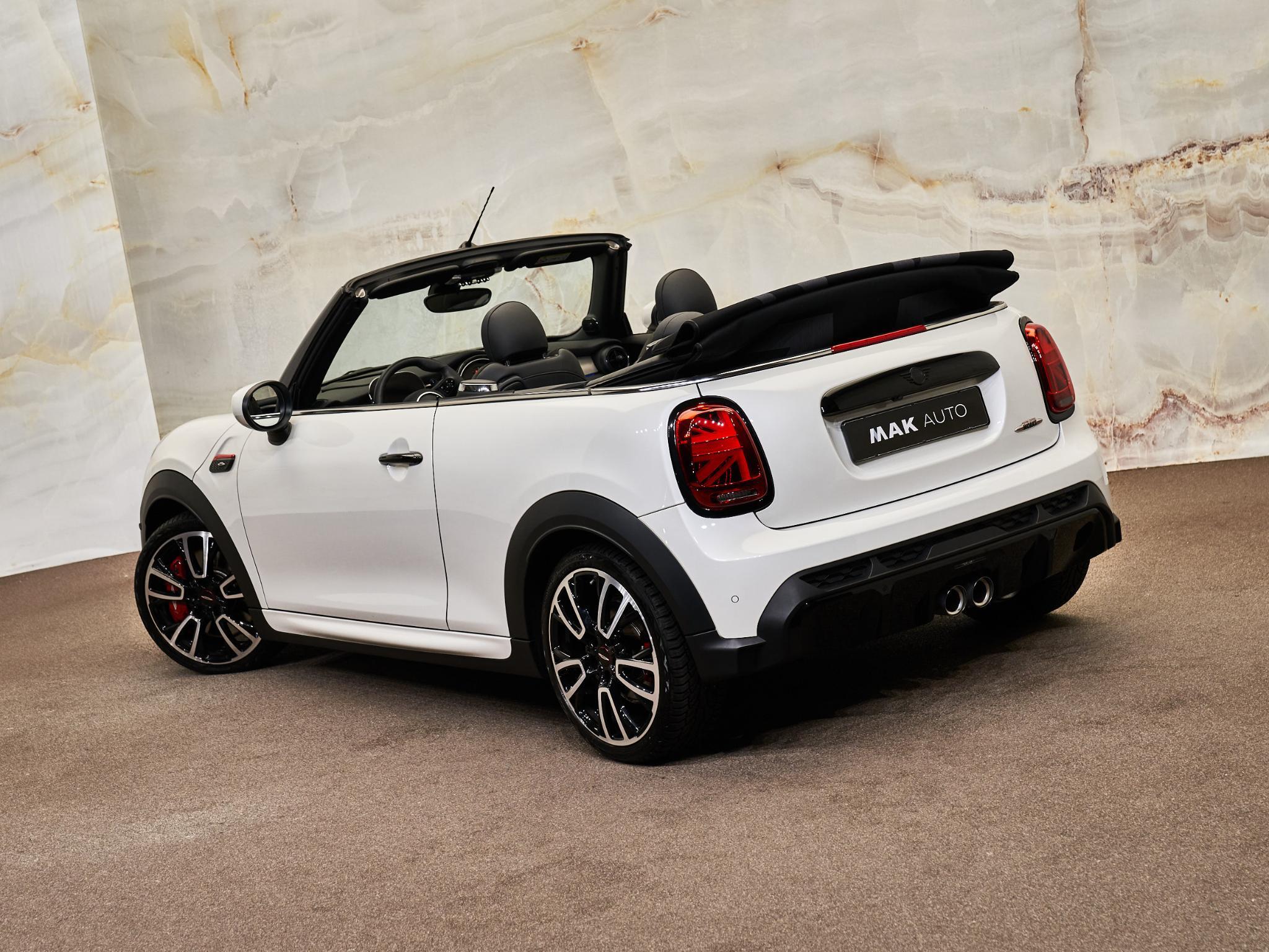 MINI Cooper Cabrio - 24