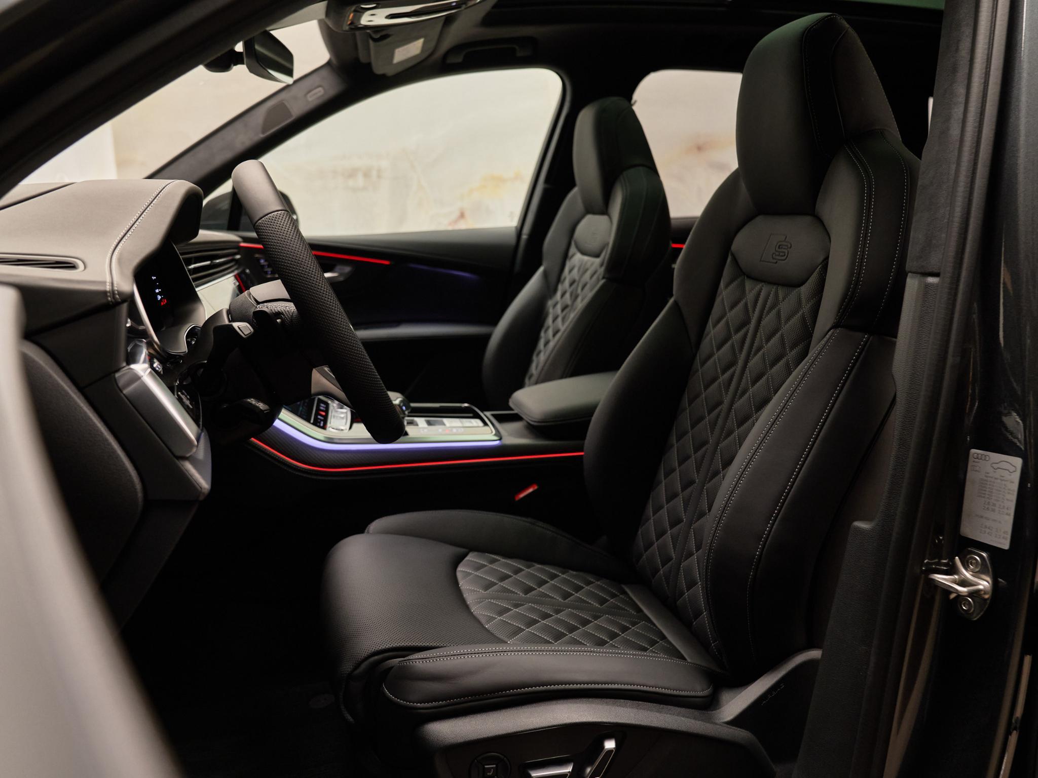 Audi Q7 - 8