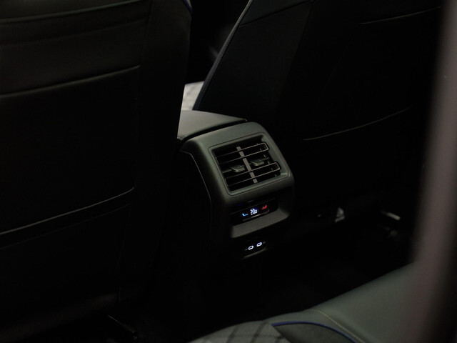 Volkswagen Tiguan - 24