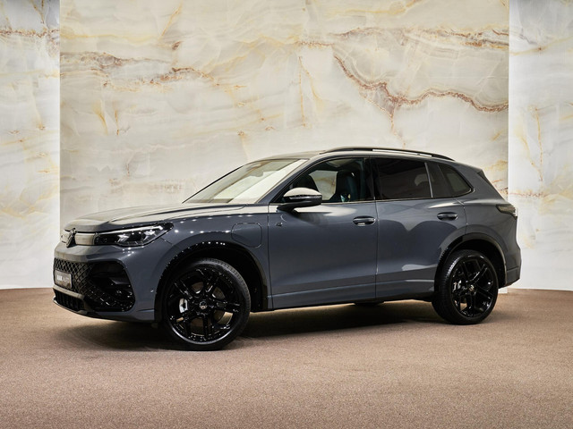 Volkswagen Tiguan - 29