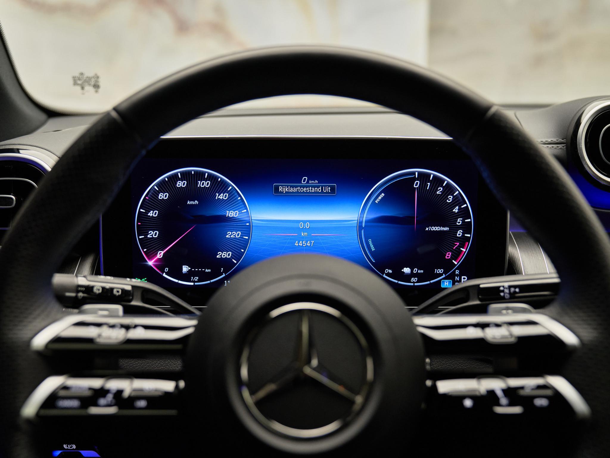 Mercedes-Benz GLC - 14