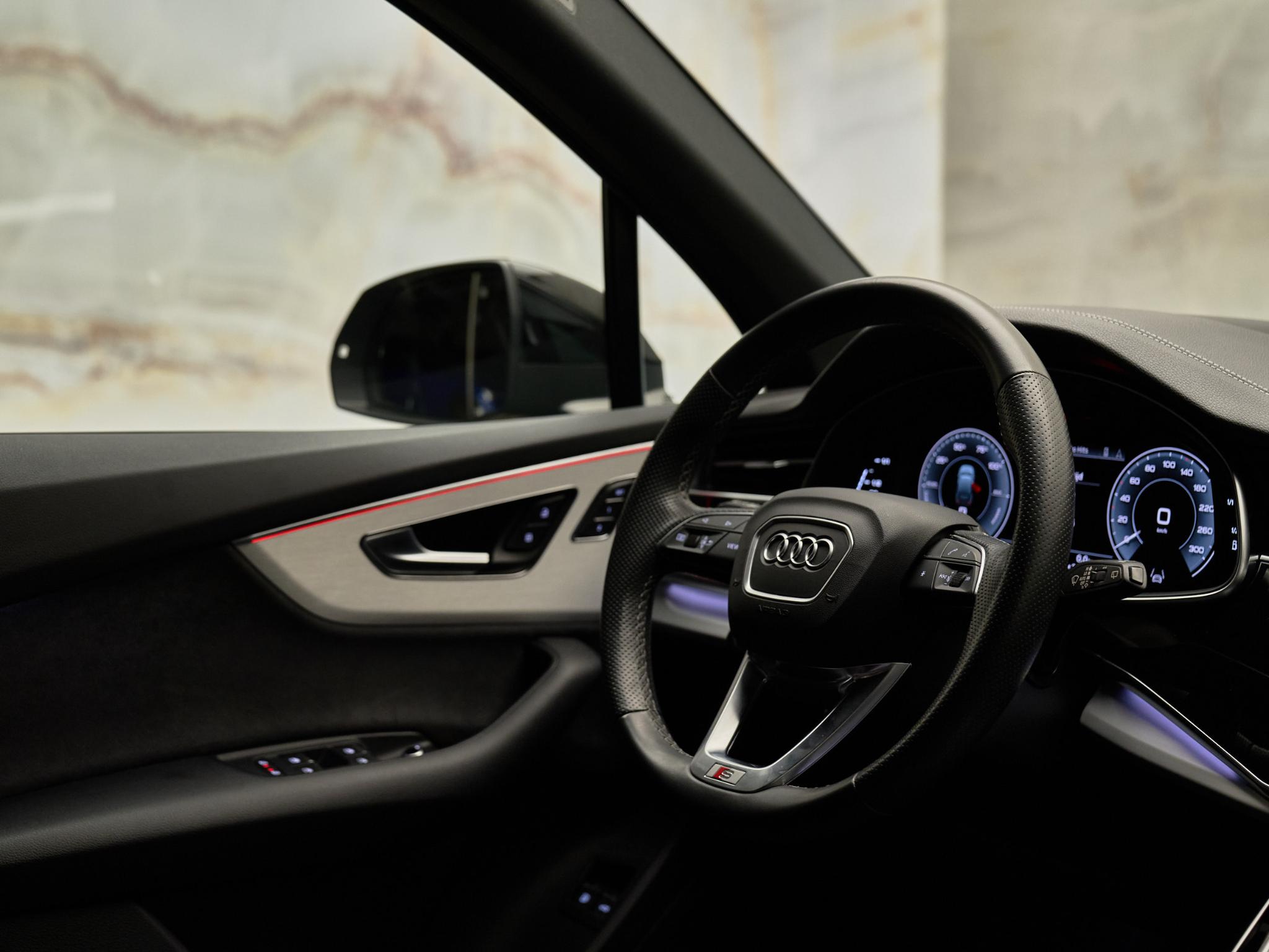 Audi Q7 - 24