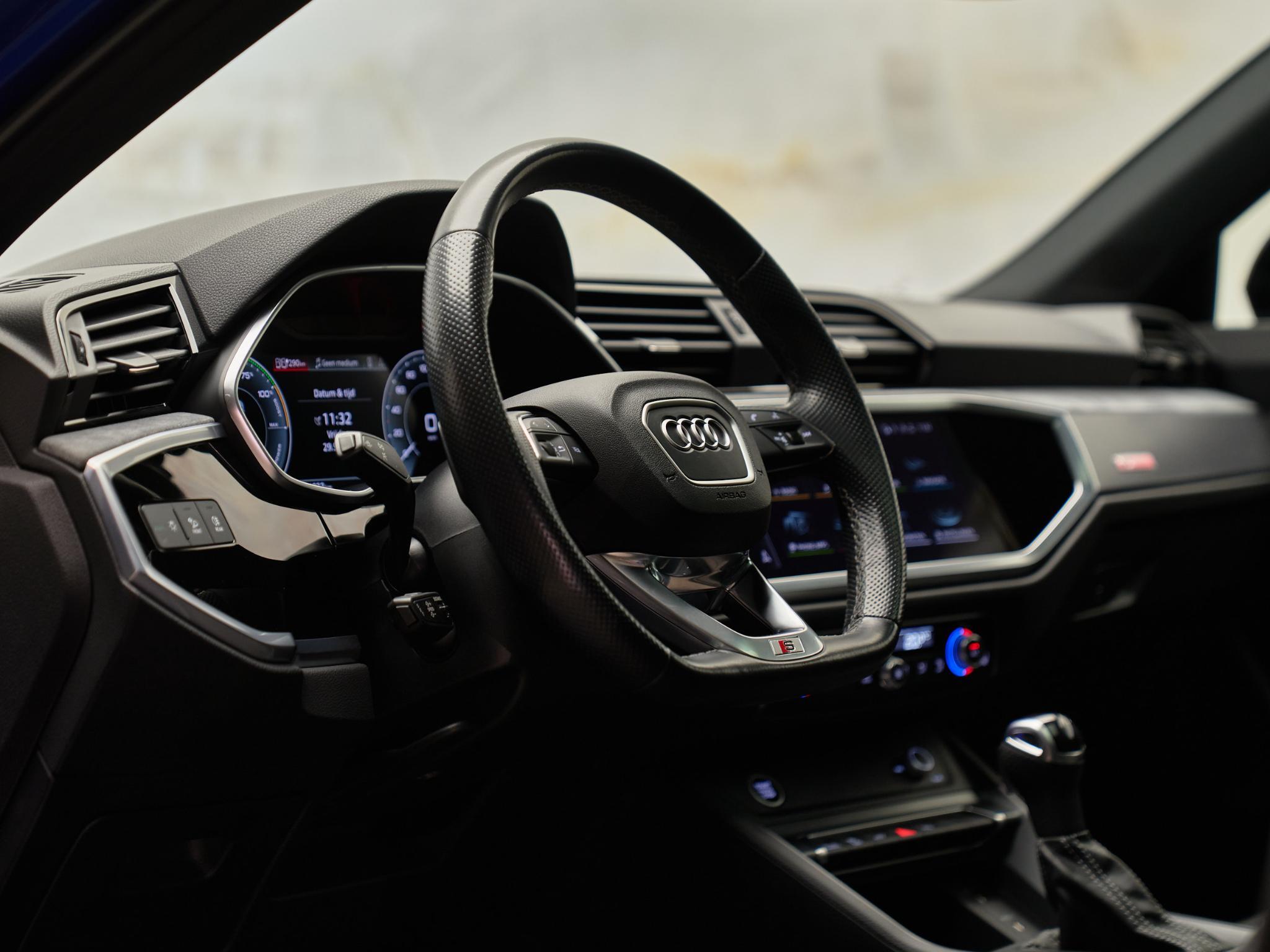 Audi Q3 - 16