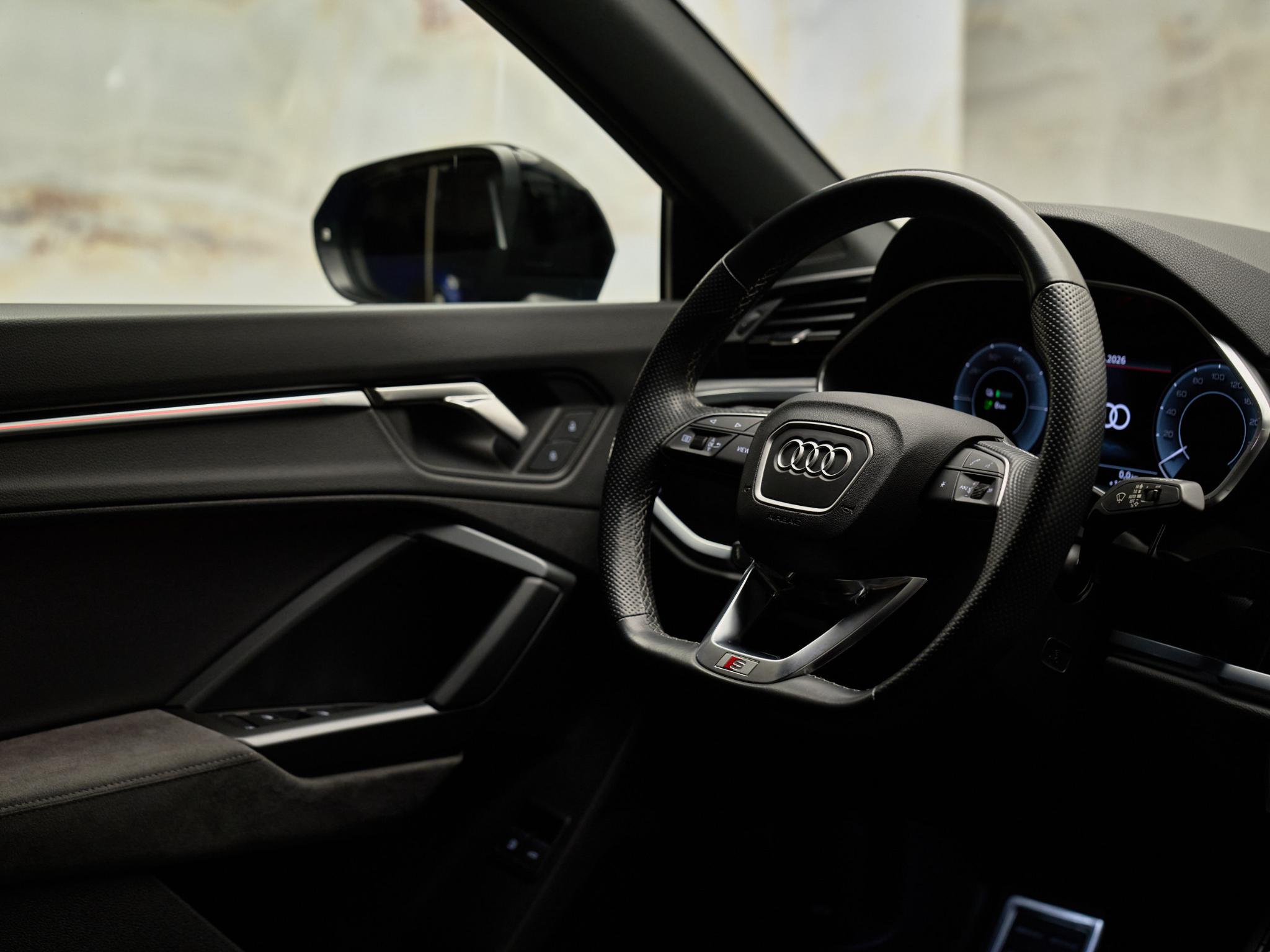 Audi Q3 - 21