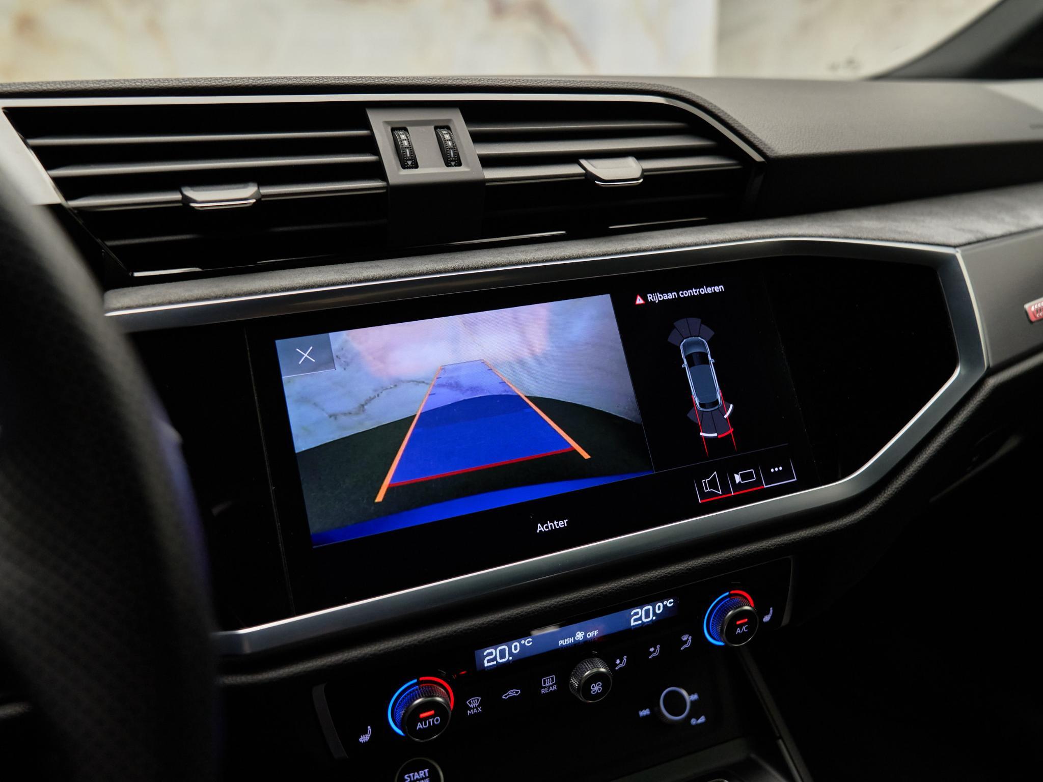 Audi Q3 - 11
