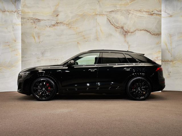 Audi Q8 - 2