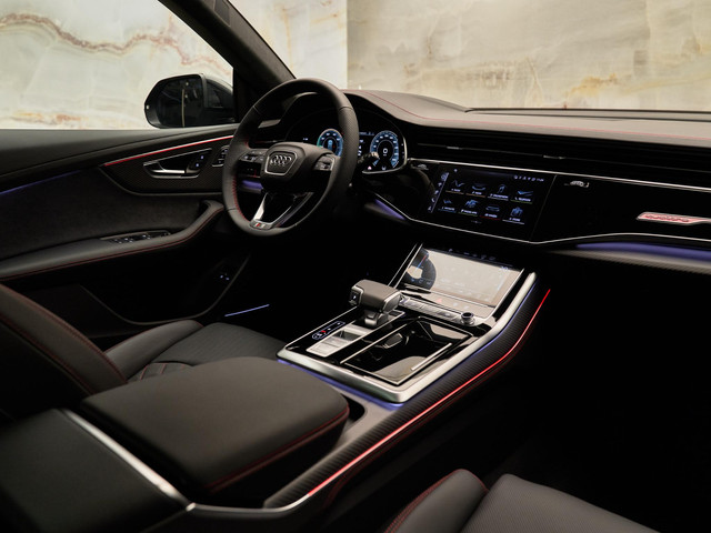 Audi Q8 - 8