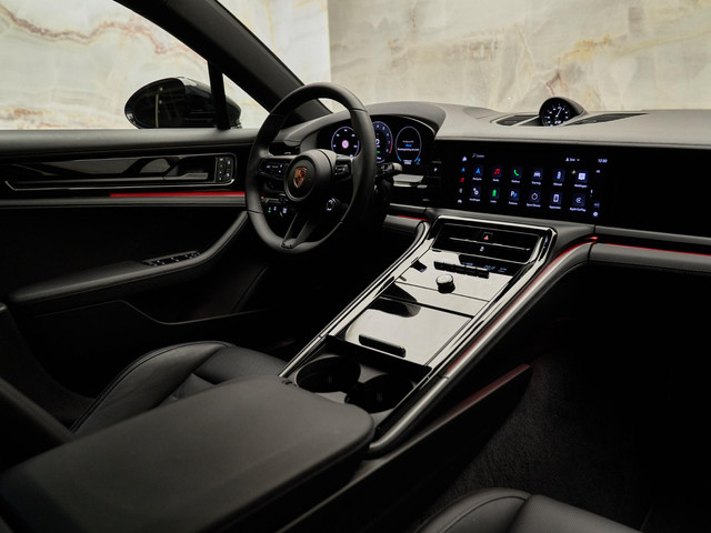 Porsche Panamera - 8