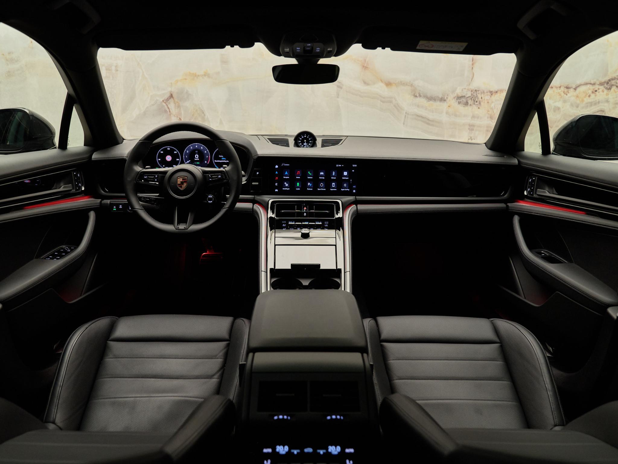 Porsche Panamera - 29