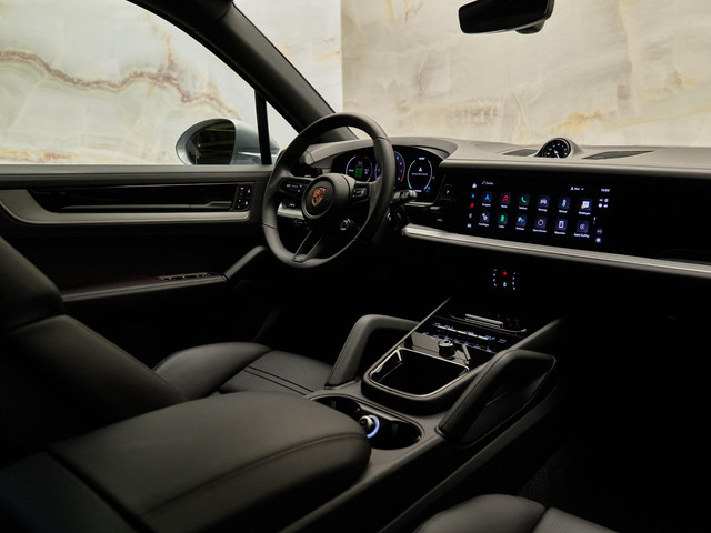 Porsche Cayenne - 8