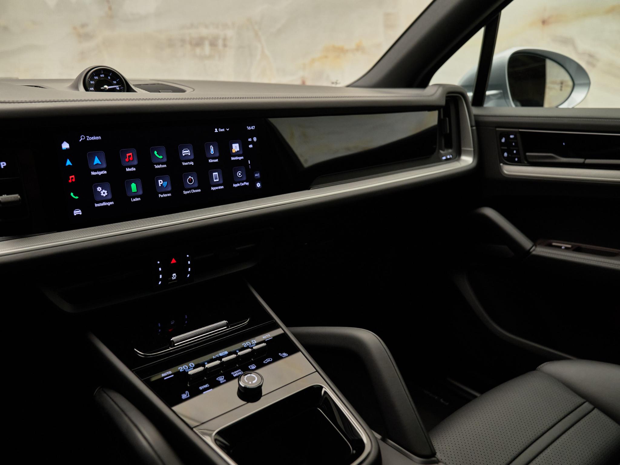 Porsche Cayenne - 20