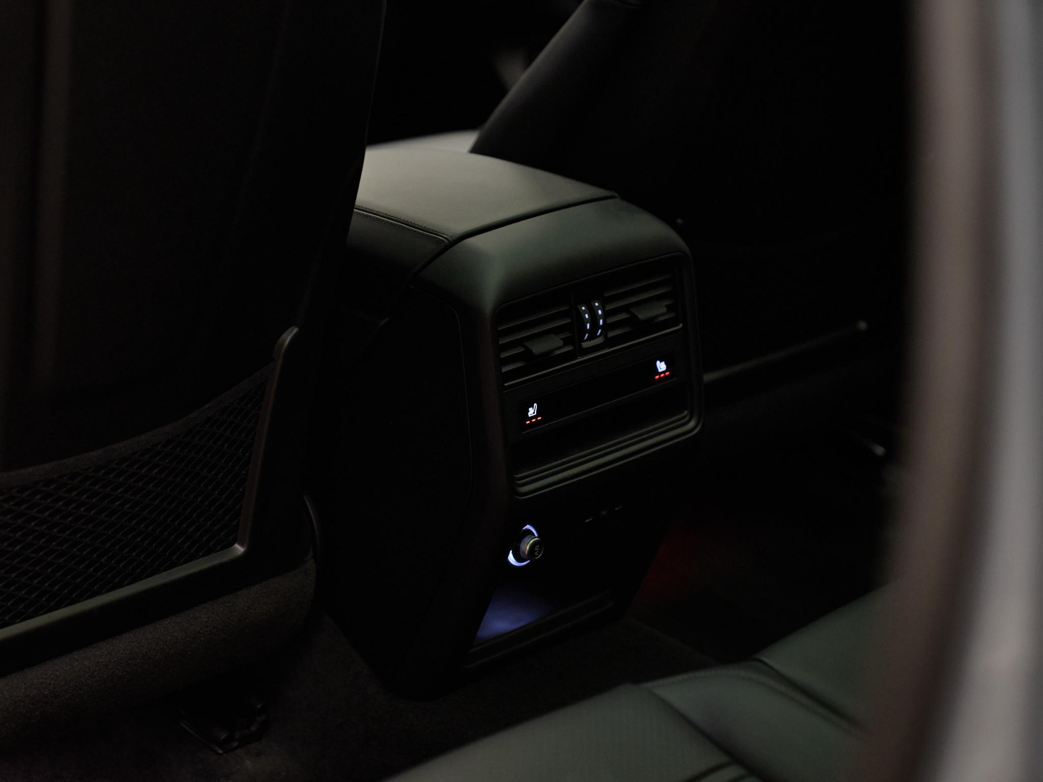 Porsche Cayenne - 28