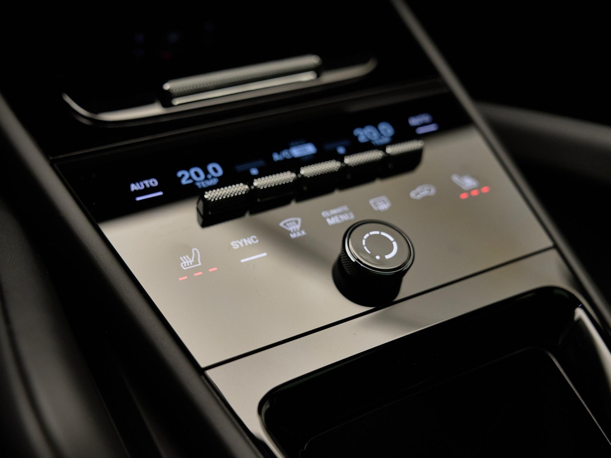 Porsche Cayenne - 22